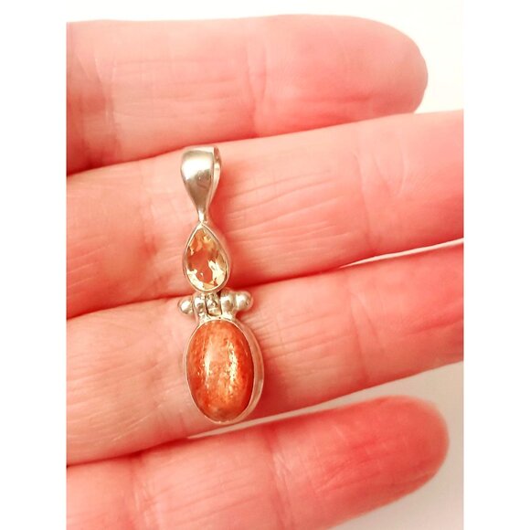 Sunstone and Citrine Sterling Silver hinged Pendant (1604) - Picture 4 of 6